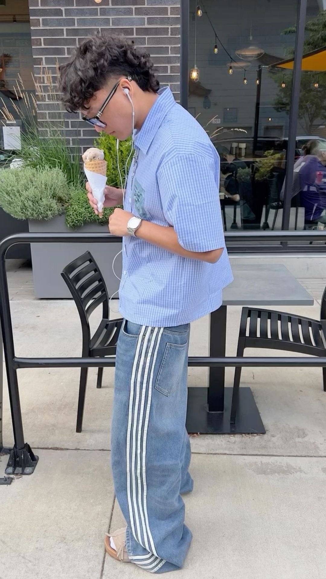 baggy jeans