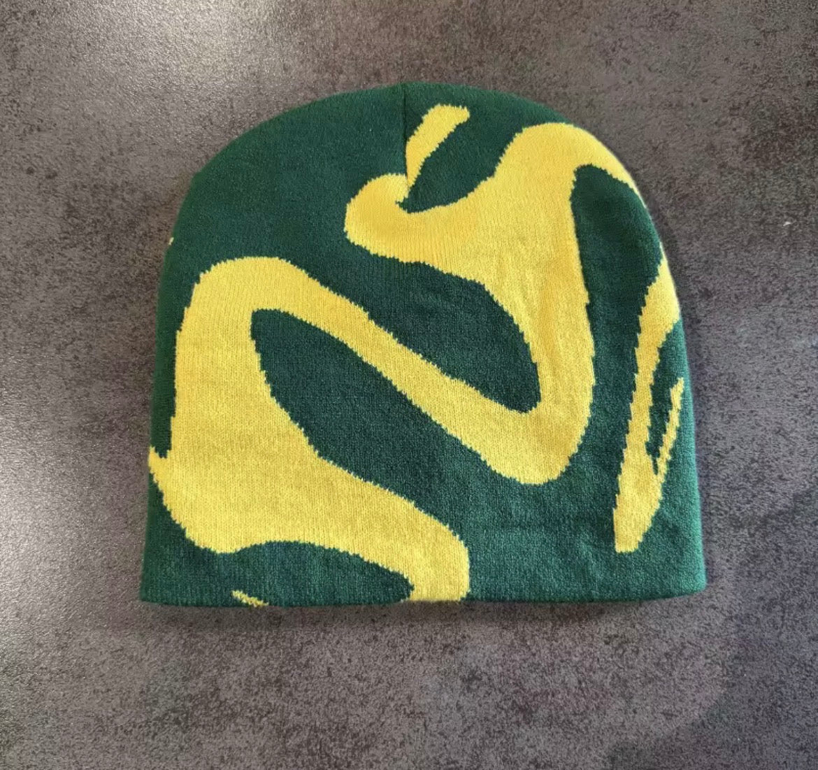 swervy graphic beanie